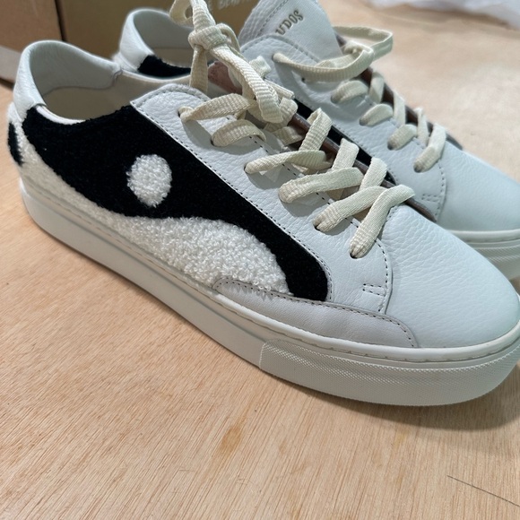 soludos yin yang sneakers